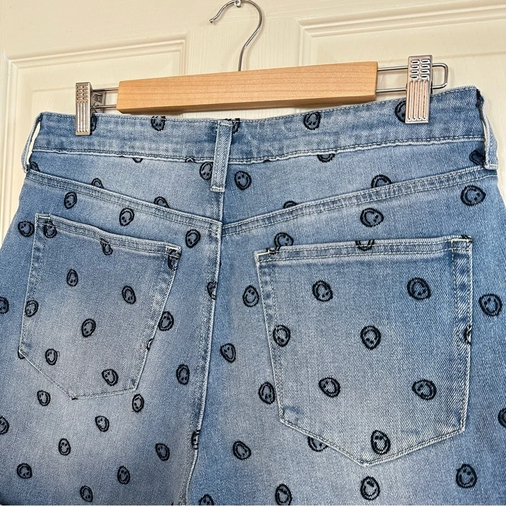 EU BP Smiley Embroidered High Rise Denim Mom Shorts